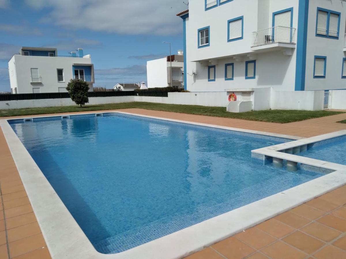 Palmeiras Apartement - T1 Com Piscina Baleal Zewnętrze zdjęcie
